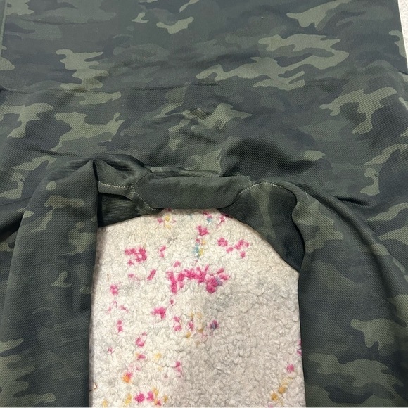 SPANX Look At Me Now Seamless Leggings in Green Camo sz 1X - Picture 6 of 6